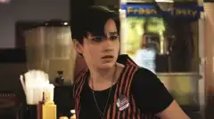 Крик (сериал) 2 сезон 1 серия